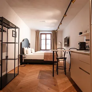 Apart-hotel H5 Grauer Baer &, Innsbruck